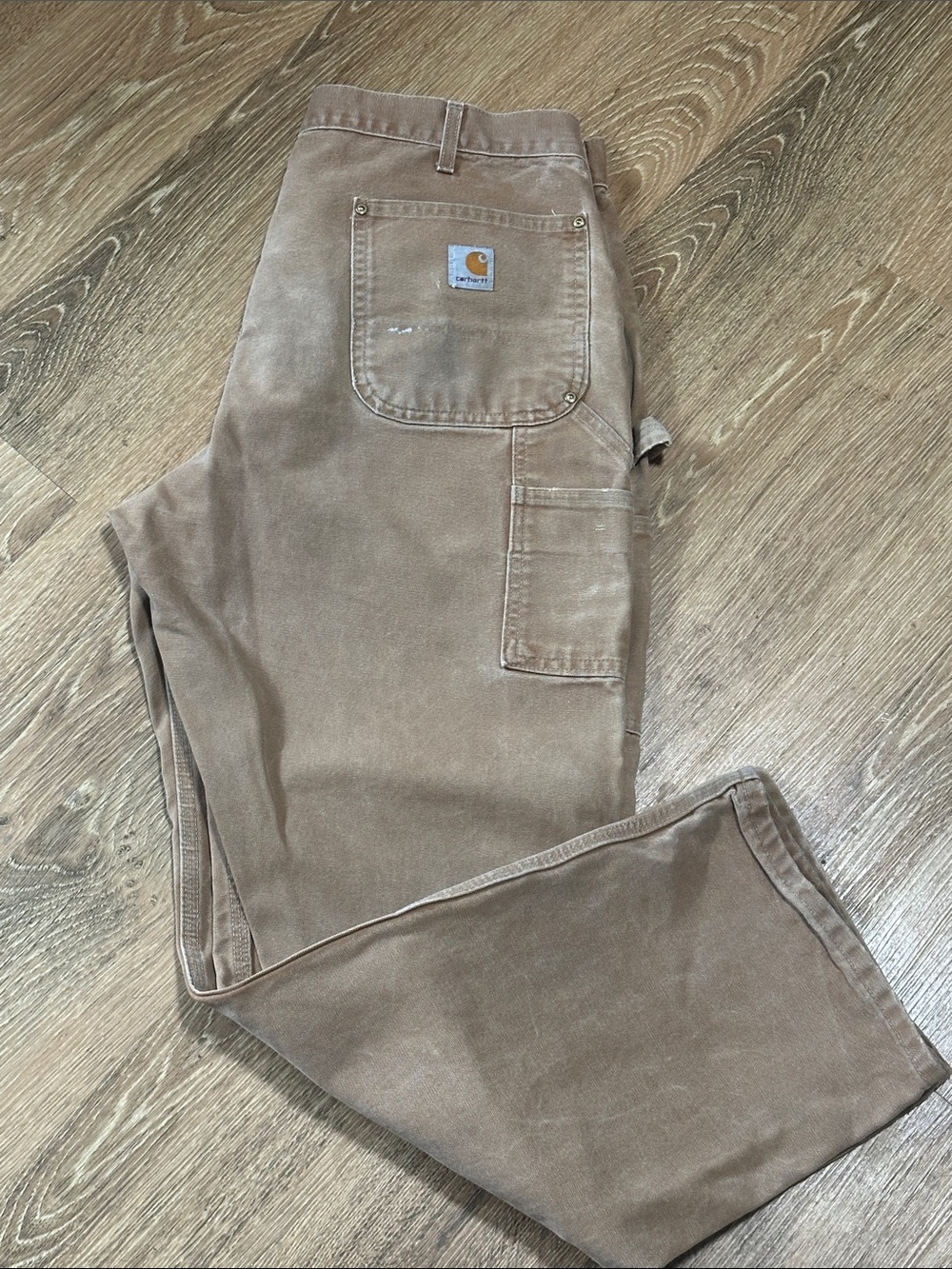 Carhartt double knees Men’s brown, distressed, made in USA